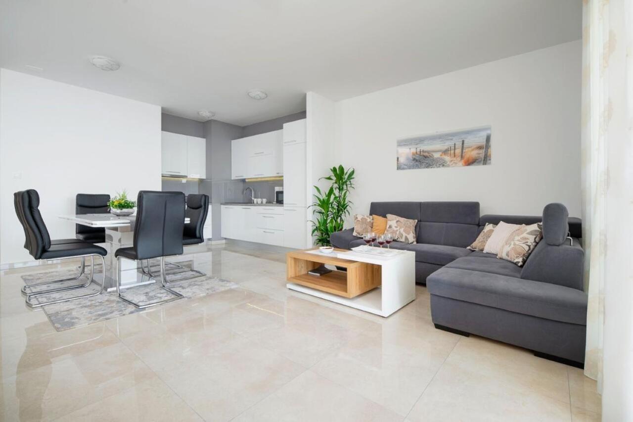 Sea View Apartment Ema Split Ngoại thất bức ảnh