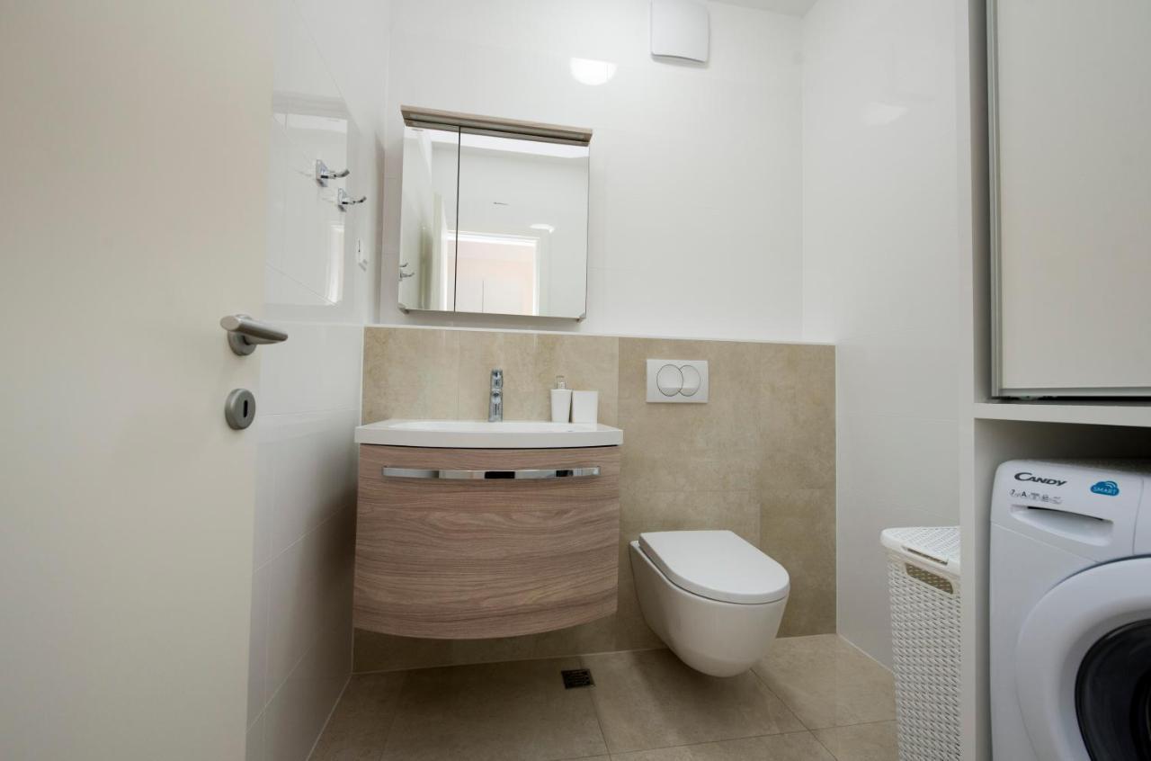Sea View Apartment Ema Split Ngoại thất bức ảnh